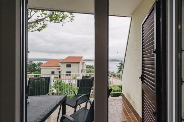 Villa Sarah Klimno Bagian luar foto