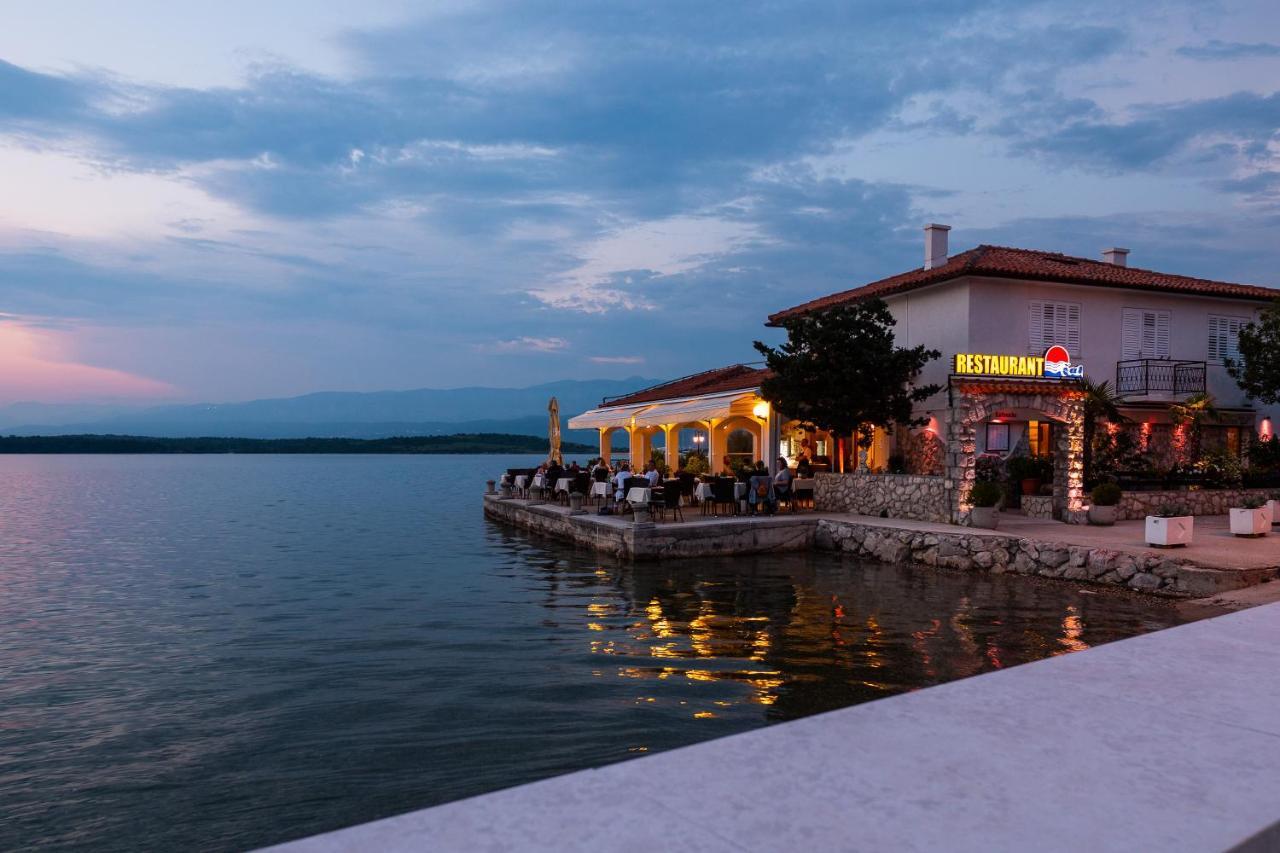 Villa Sarah Klimno Bagian luar foto